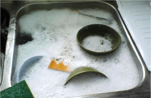 Don't put knives in a soapy sink. Don't soak knives for longer than 2 minutes.